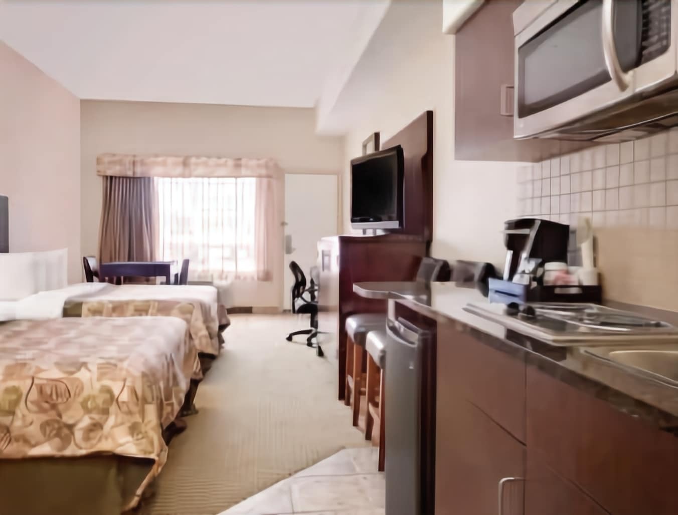 Ramada By Wyndham Lac La Biche Exterior foto